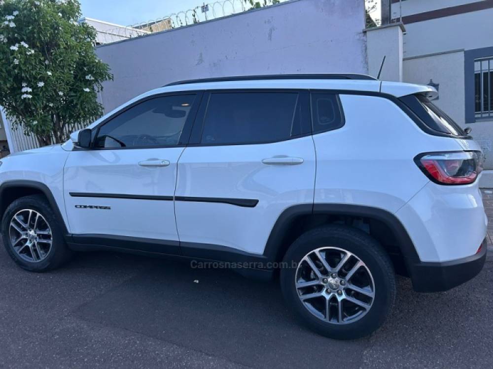 JEEP - COMPASS - 2018/2019 - Branca - R$ 89.900,00