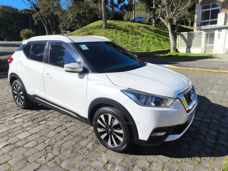 NISSAN - KICKS - 2019/2020 - Branca - R$ 85.500,00