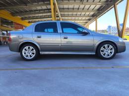 CHEVROLET - ASTRA - 2003/2004 - Cinza - R$ 24.800,00