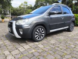 TOYOTA - ETIOS - 2014/2015 - Cinza - R$ 42.800,00