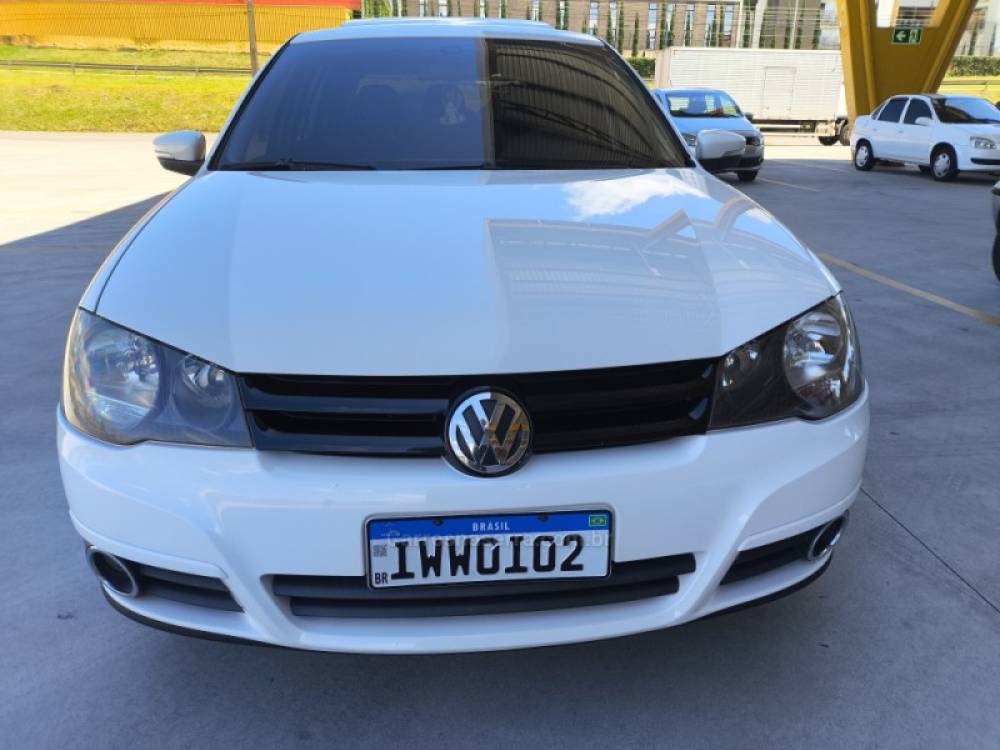 VOLKSWAGEN - GOLF - 2012/2013 - Branca - R$ 62.800,00