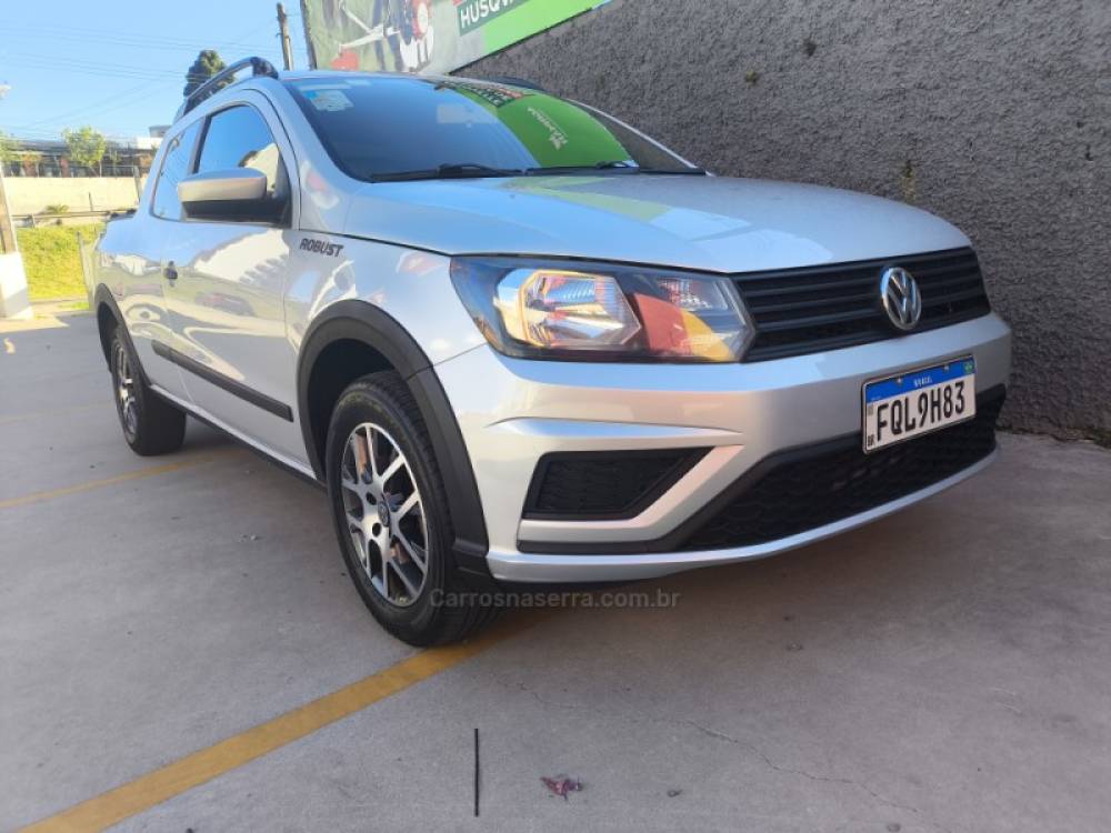 VOLKSWAGEN - SAVEIRO - 2017/2018 - Prata - R$ 60.000,00