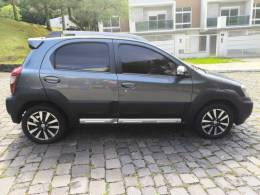 TOYOTA - ETIOS - 2014/2015 - Cinza - R$ 42.800,00