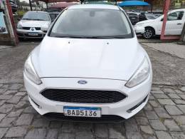 FORD - FOCUS - 2015/2016 - Branca - R$ 57.000,00