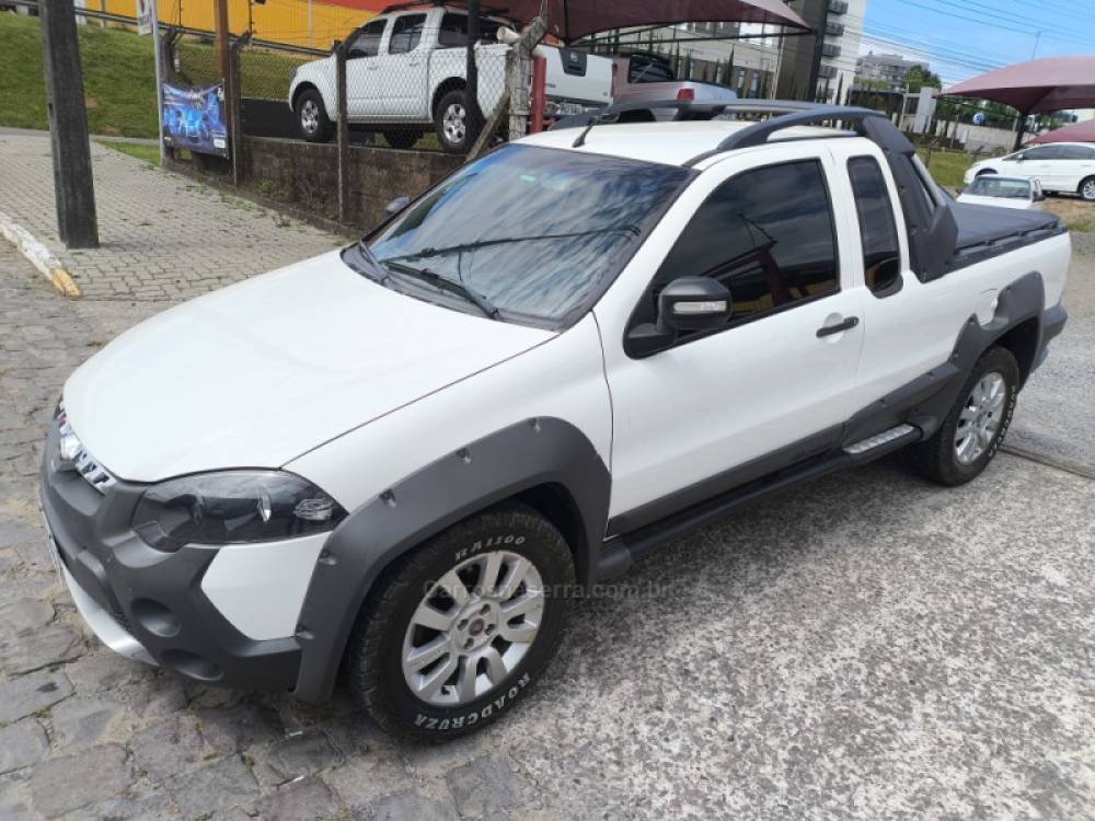 FIAT - STRADA - 2012/2013 - Branca - R$ 55.000,00
