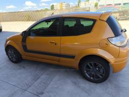 FORD - KA - 2011/2012 - Dourada - R$ 31.800,00