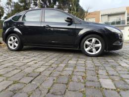 FORD - FOCUS - 2010/2011 - Preta - R$ 38.800,00