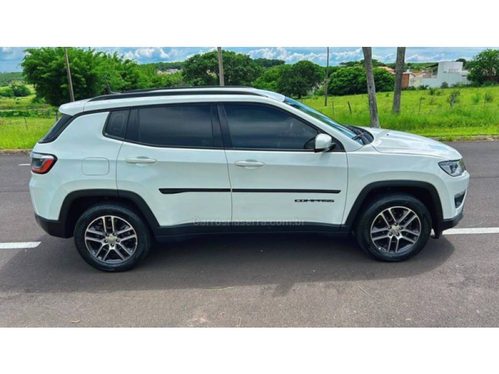 JEEP - COMPASS - 2018/2019 - Branca - R$ 89.900,00
