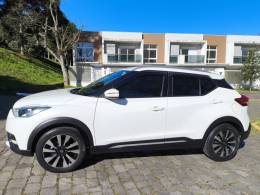 NISSAN - KICKS - 2019/2020 - Branca - R$ 85.500,00