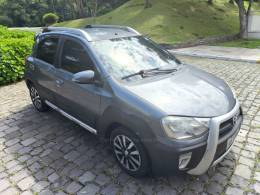TOYOTA - ETIOS - 2014/2015 - Cinza - R$ 42.800,00