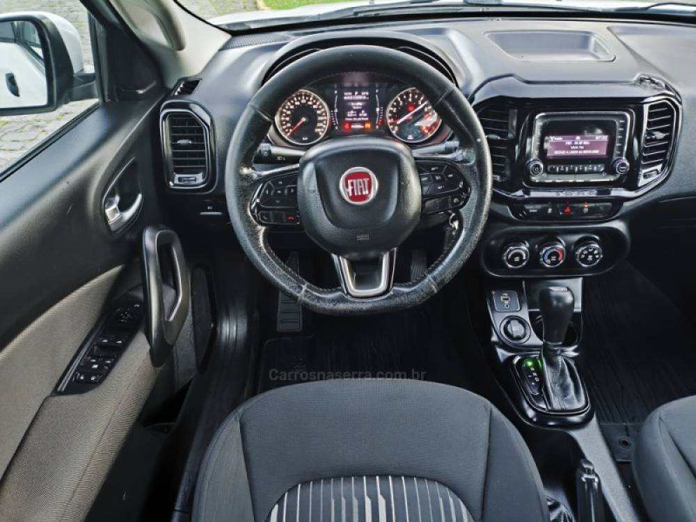 FIAT - TORO - 2018/2019 - Branca - R$ 76.800,00