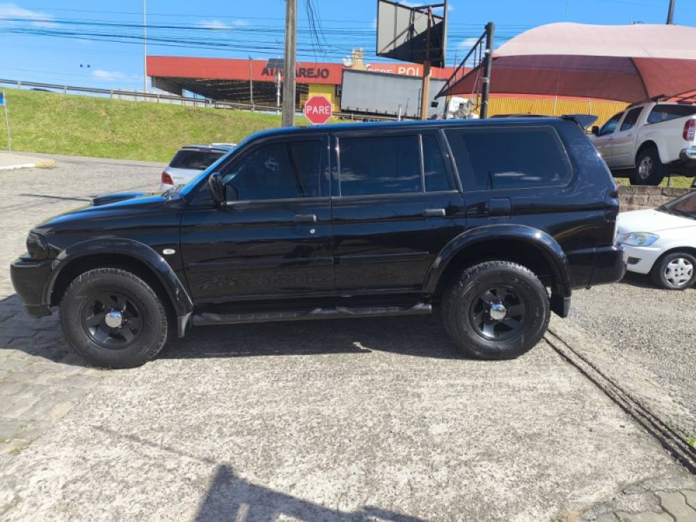 MITSUBISHI - PAJERO SPORT - 2005/2005 - Preta - R$ 56.000,00