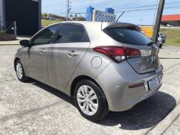HYUNDAI - HB20 - 2018/2019 - Dourada - R$ 61.800,00