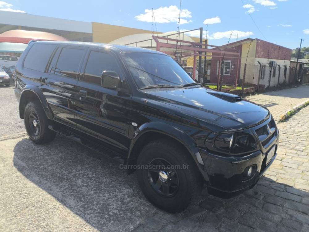 MITSUBISHI - PAJERO SPORT - 2005/2005 - Preta - R$ 56.000,00