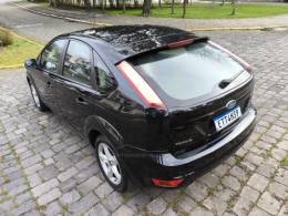 FORD - FOCUS - 2010/2011 - Preta - R$ 38.800,00