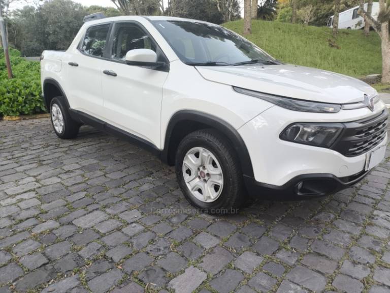FIAT - TORO - 2018/2019 - Branca - R$ 76.800,00