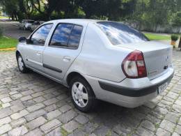 RENAULT - CLIO - 2004/2005 - Prata - R$ 14.800,00