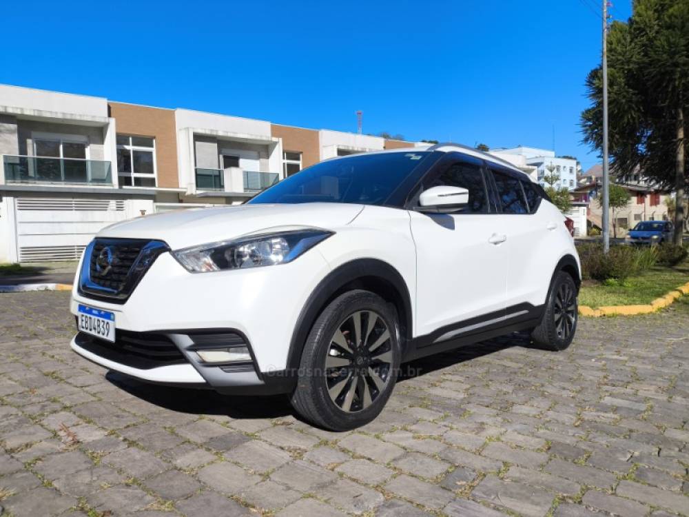 NISSAN - KICKS - 2019/2020 - Branca - R$ 85.500,00