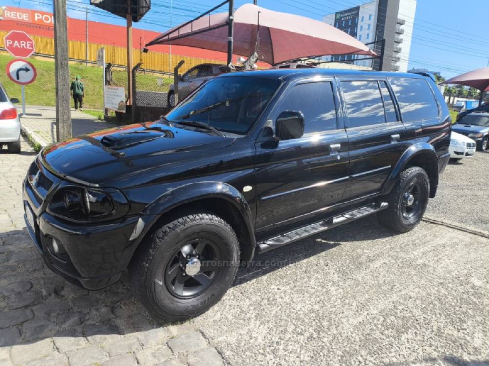 MITSUBISHI - PAJERO SPORT - 2005/2005 - Preta - R$ 56.000,00