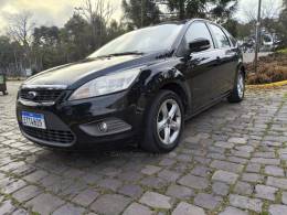 FORD - FOCUS - 2010/2011 - Preta - R$ 38.800,00