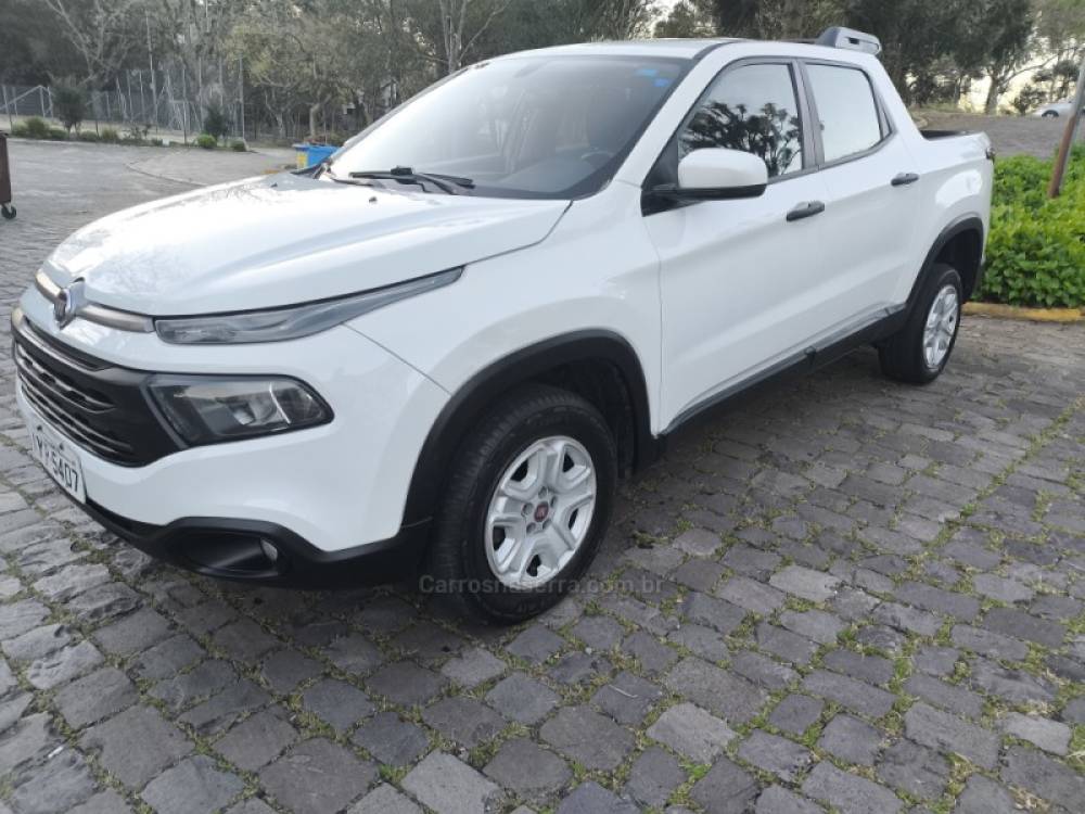FIAT - TORO - 2018/2019 - Branca - R$ 76.800,00